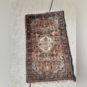 Muted Pale Pink Wool 2 ft 11 in x 1 ft 9 in Rug